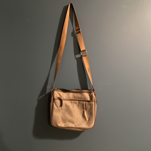 Adrienne Vittadini Purse - Picture 4 of 5